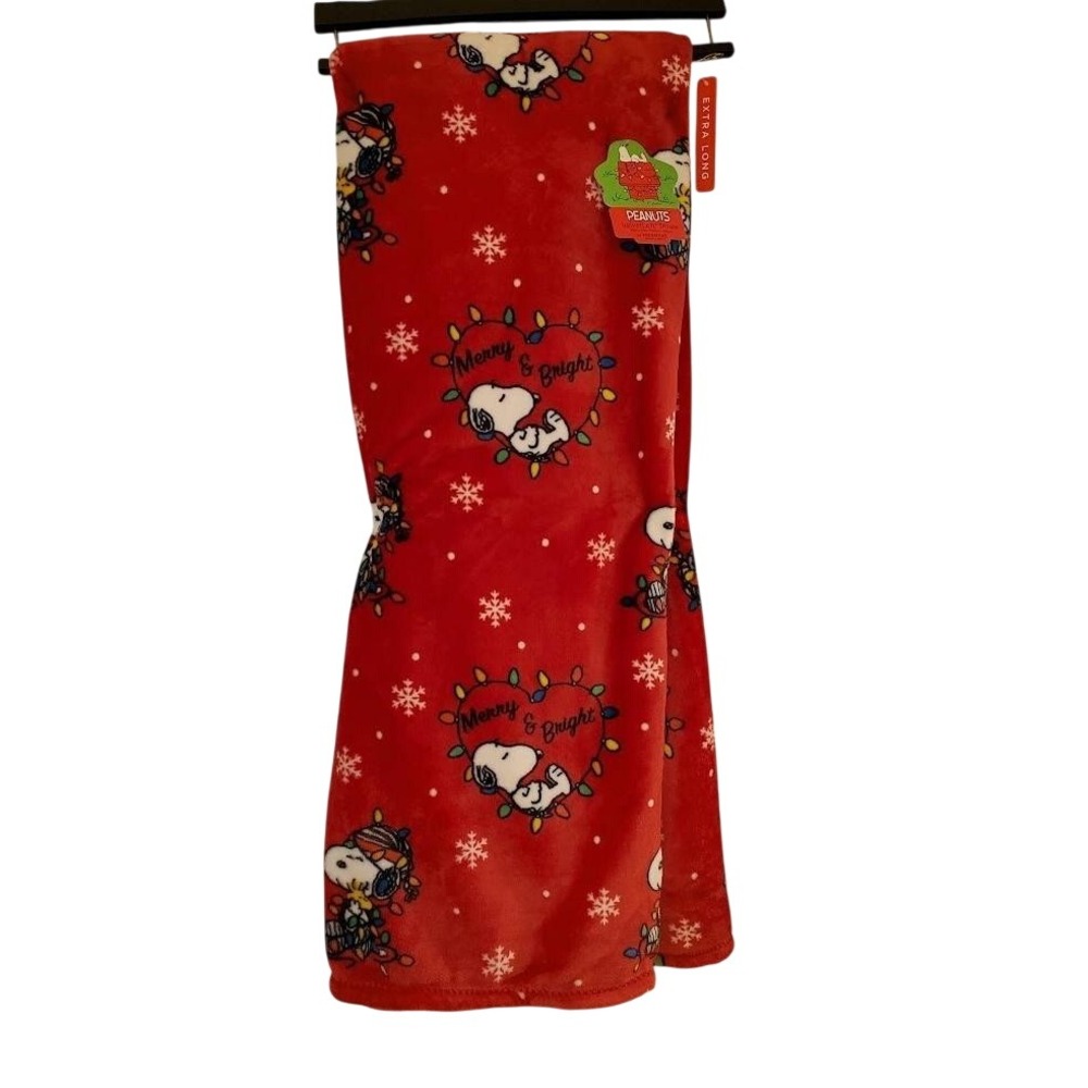 Berkshire Throw Blanket Peanuts Snoopy Woodstock Merry Bright Red 60x70 Holiday